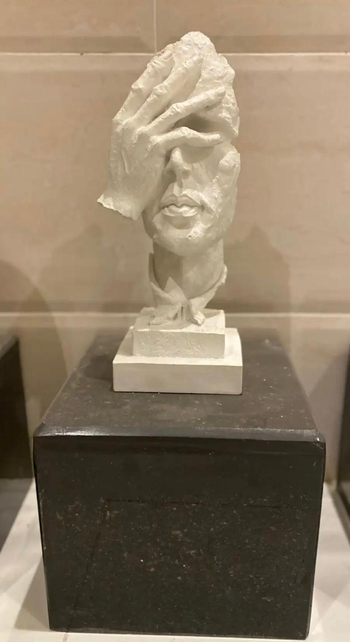 الوجه الخفي